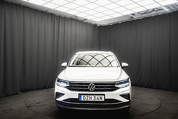 Volkswagen Tiguan 4 of 5