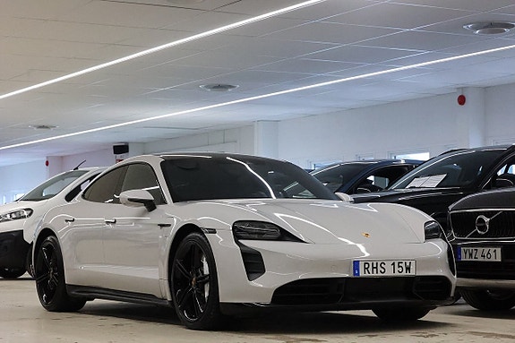 Porsche Taycan Turbo 8 of 29