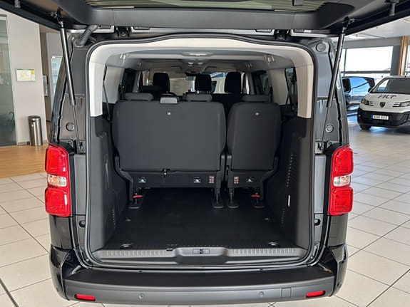 Peugeot Traveller 14 of 20