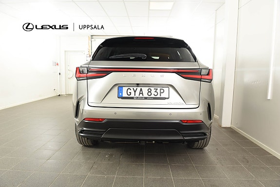 Lexus NX450h+ 4 of 17