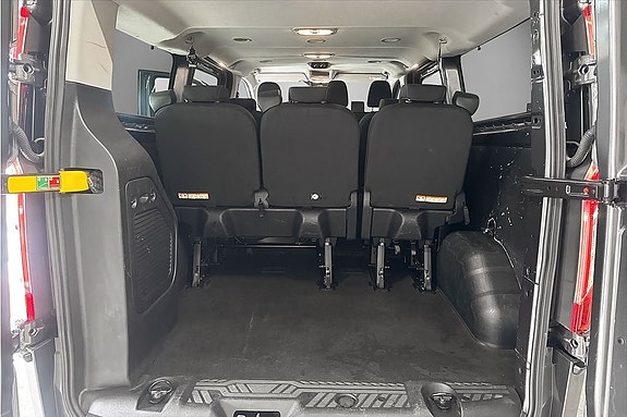 Ford Transit Custom 16 of 16
