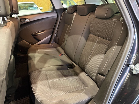 Opel Astra 18 of 19