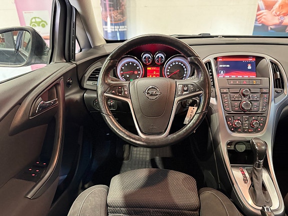 Opel Astra 12 of 19