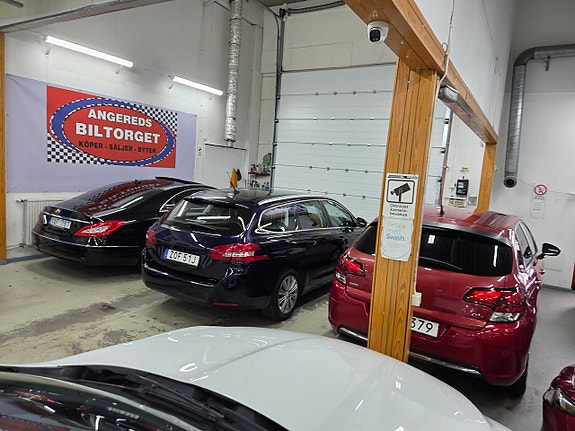 Peugeot 308 SW 7 of 17