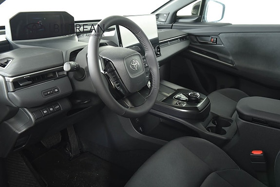 Toyota C-HR+ 5 of 13