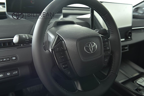 Toyota C-HR+ 6 of 13