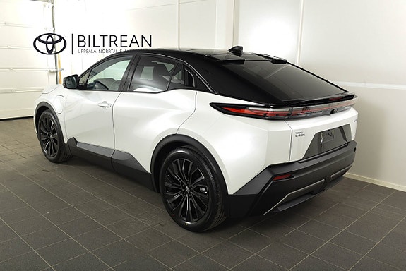 Toyota C-HR+ 3 of 13
