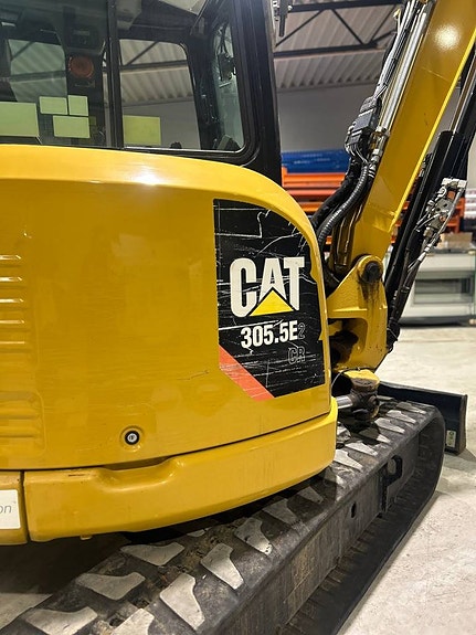 Grävmaskin CAT 305.5E2 CR 5,5 ton, med 3 redskap 4 of 5