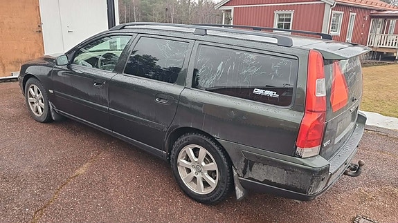 Volvo V70 8 of 10