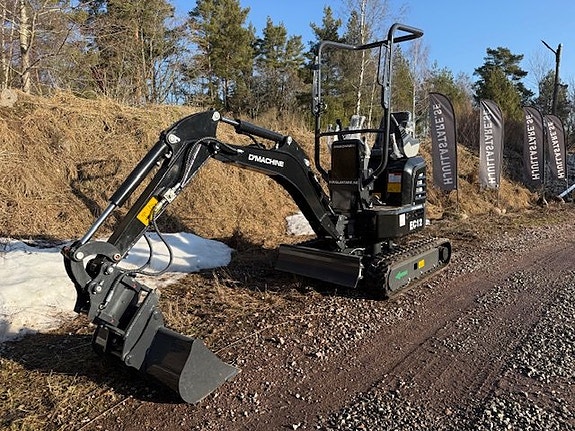 Minigrävare 1,2 ton  Yanmar diesel  fri frakt +tiltmellandel