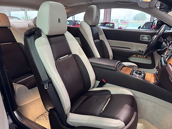 Rolls Royce Wraith 8 of 27