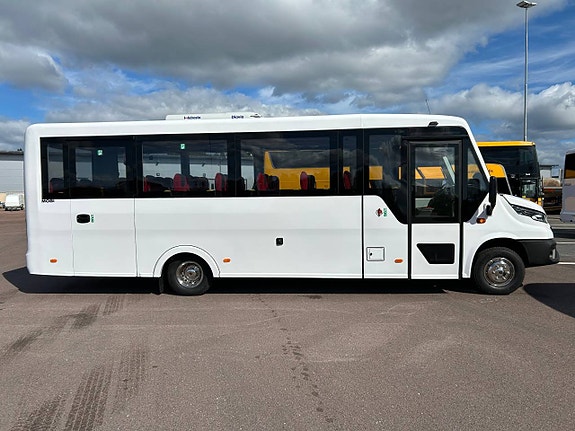 INDCAR Mobi L8,5 Skolbuss