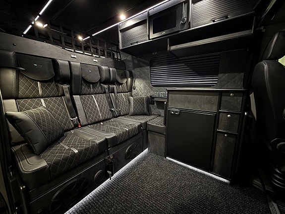 Volkswagen Crafter 3 of 5