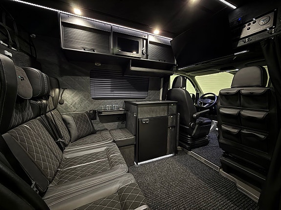 Volkswagen Crafter 4 of 5