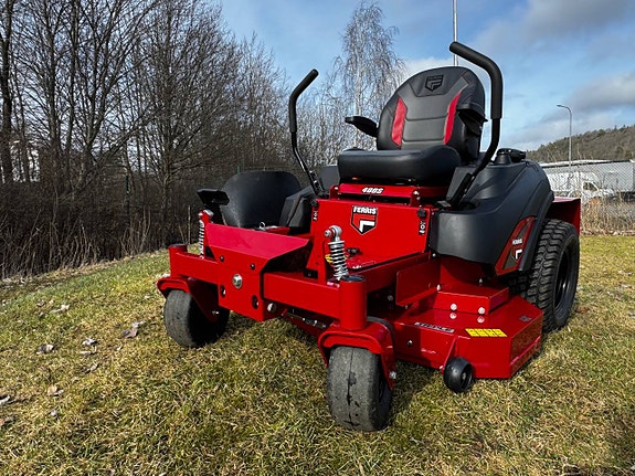 Ferris ZT 400S - Zero Turn Åkgräsklippare