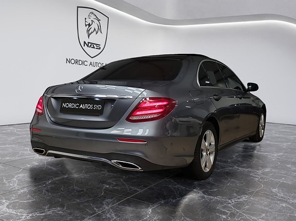 Mercedes-Benz E220 d 5 of 5