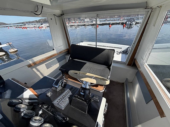 Scarab 30 Cabin, Mercruiser 496 HO 415 hk -04 Bog Trailer 7 of 9