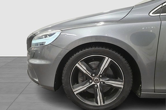 Volvo V40 12 of 23