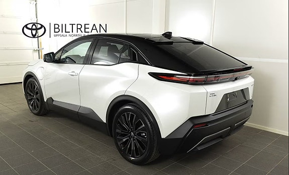 Toyota C-HR+ 3 of 5
