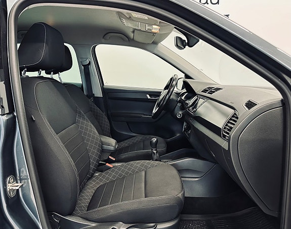 Skoda Fabia 9 of 12