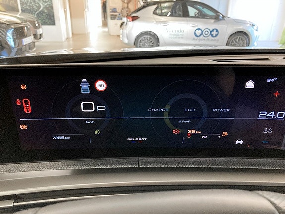 Peugeot 5008 8 of 19