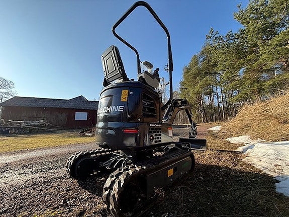 Minigrävare 1,2 ton Yanmar diesel  fri frakt + tiltmellandel
