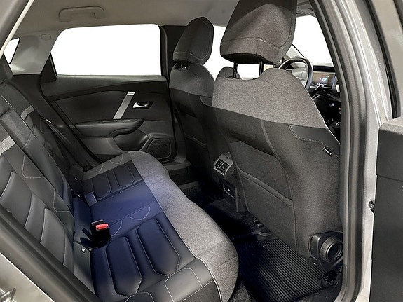 Citroen C4 X 14 of 17