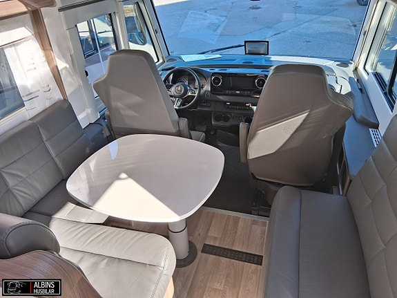 Kabe Imperial Travel Master 910 QB / Cinderella / Hydrauliska stödben 12 of 21