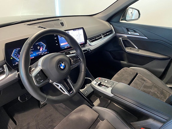 BMW X1 4 of 5