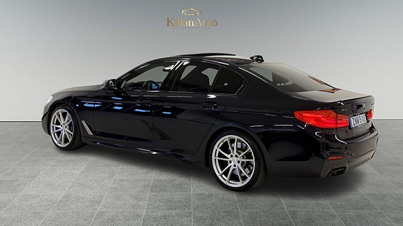 BMW M5 3 of 5