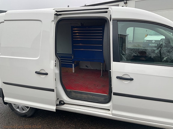 Volkswagen Caddy Maxi 10 of 30