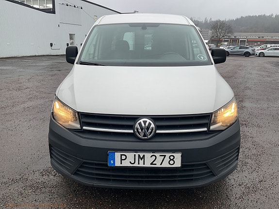 Volkswagen Caddy Maxi 2 of 5