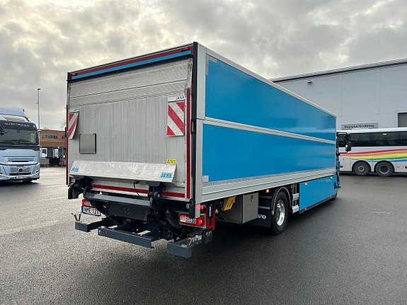 Volvo FL ELECTRIC Höj o Sänk skåp 3 of 7