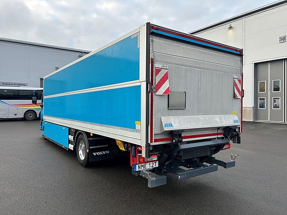 Volvo FL ELECTRIC Höj o Sänk skåp 4 of 7