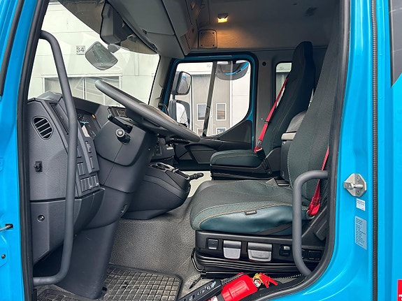 Volvo FL ELECTRIC Höj o Sänk skåp 5 of 7