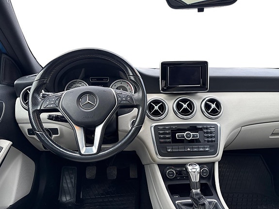Mercedes-Benz A180 5 of 5