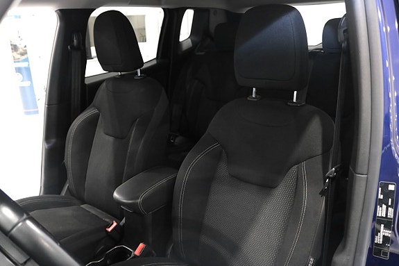 Jeep Renegade 14 of 22