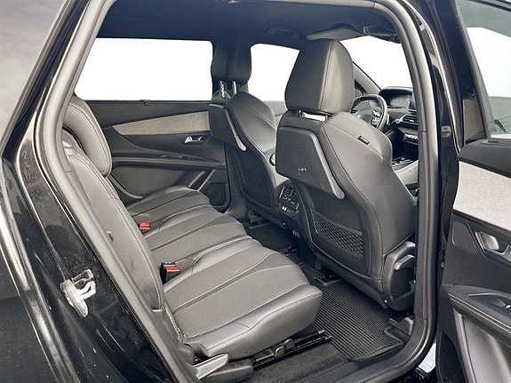 Peugeot 5008 15 of 19