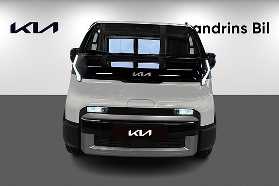 Kia PV5 2 of 5