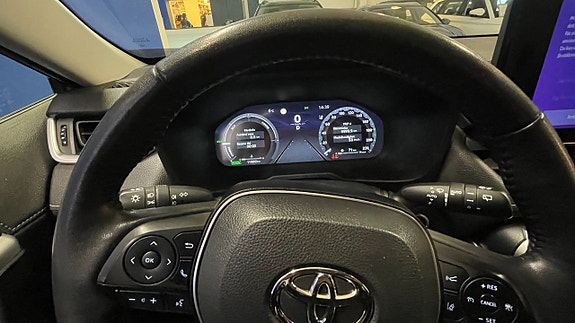 Toyota RAV4 9 of 9