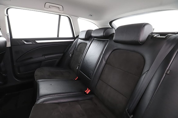 Skoda Superb 15 of 30