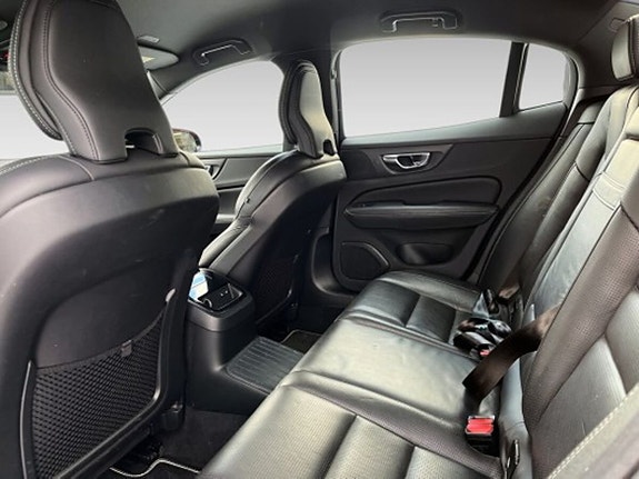Volvo S60 14 of 18