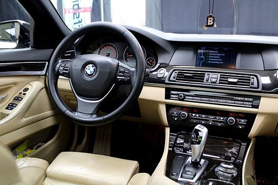 BMW 525d 15 of 27