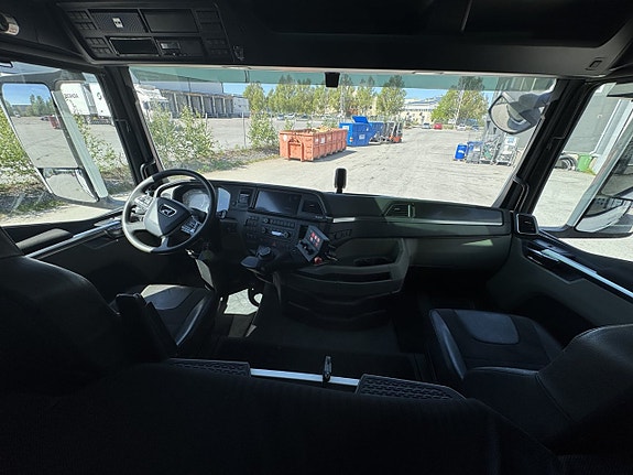 Schaktbil MAN TGX 35.510 8X4-4 BL CH -2022 | ... via auktion 19 of 27