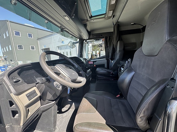 Schaktbil MAN TGX 35.510 8X4-4 BL CH -2022 | ... via auktion 17 of 27