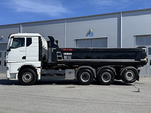 Schaktbil MAN TGX 35.510 8X4-4 BL CH -2022 | ... via auktion 10 of 27