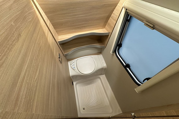 Knaus Sudwind 550 FSK 14 of 16