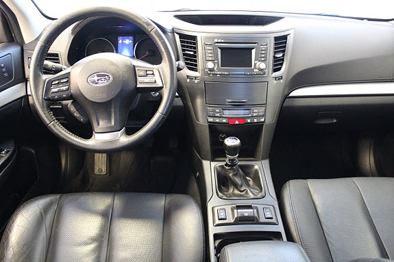 Subaru Legacy 5 of 5