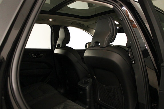 Volvo XC60 29 of 30