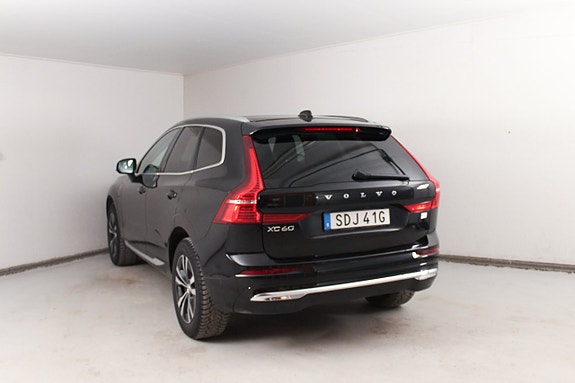 Volvo XC60 10 of 30